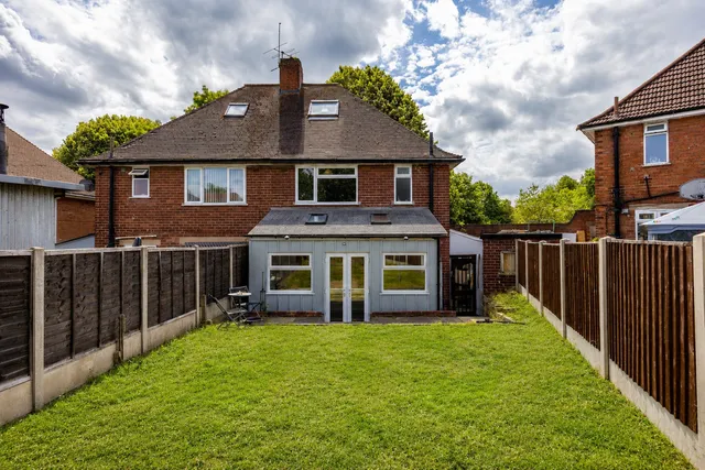 28 Beauvale Drive, Ilkeston DE7 8RR