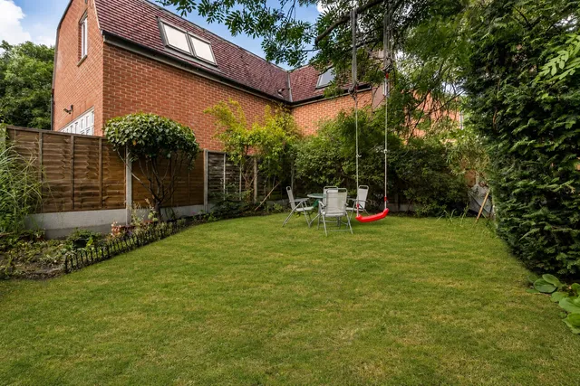 262a Colney Hatch Lane, Muswell Hill N10 1BD