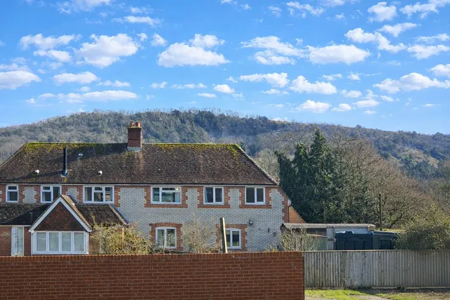 2 Malthouse Cottages Crypt Lane, Midhurst GU29 0HP