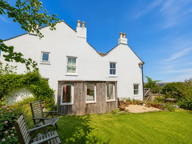 Flat 1, Moat Hill House Moat Hill, Totnes TQ9 5ER