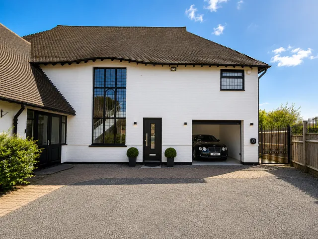 44 Ferringham Lane, Worthing BN12 5LU