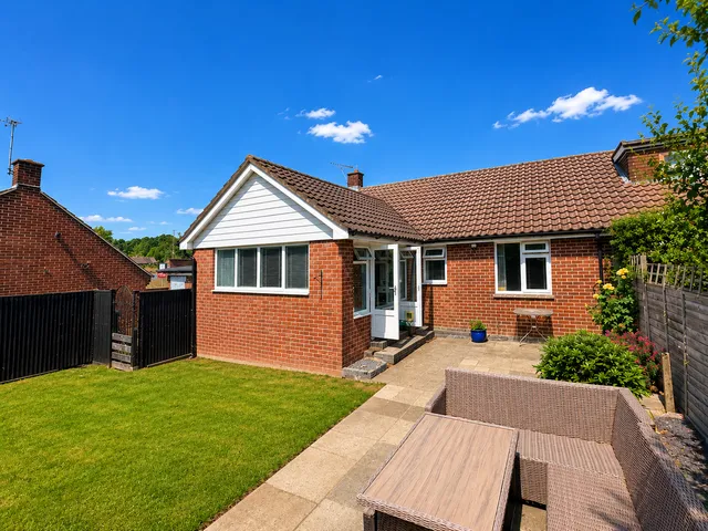 61 Duncan Road, Chichester PO19 3NJ
