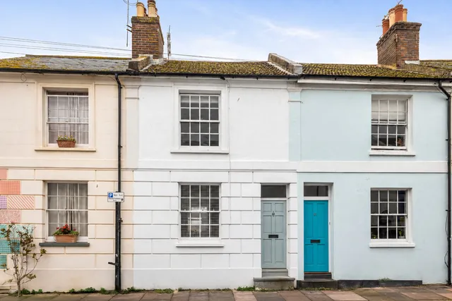 20 Queens Gardens, Brighton BN1 4AR