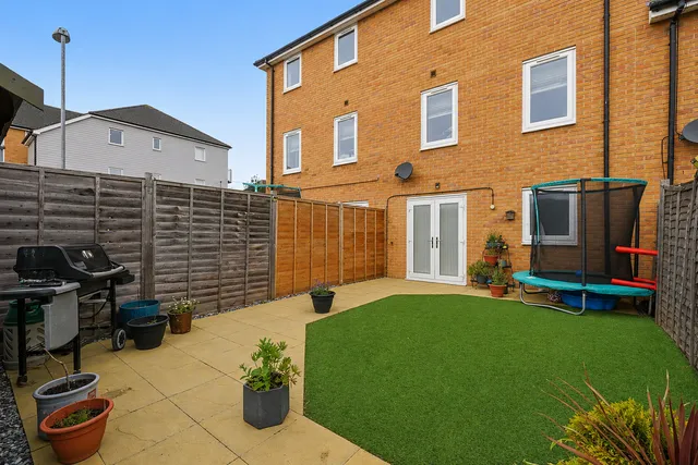 18 Helidor Walk, Sittingbourne ME10 5AD