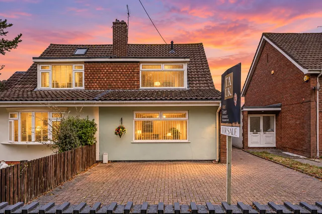 761 Whitchurch Lane, Bristol BS14 0JL