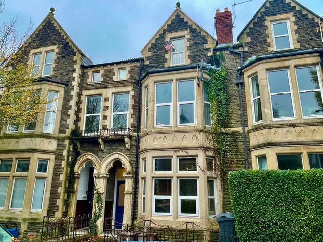 90 Connaught Road, Cardiff CF24 3PX