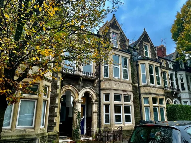 90 Connaught Road, Cardiff CF24 3PX