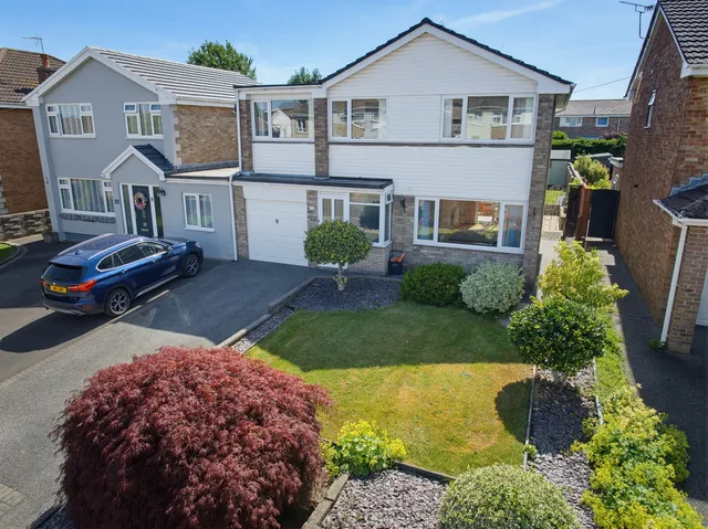 9 Bryn Road, Bridgend CF35 5EY