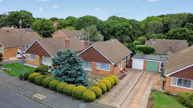 24 Towerscroft Avenue, St. Leonards-on-sea TN37 7JB