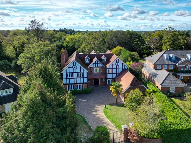 63 Camp Road, Gerrards Cross SL9 7PF