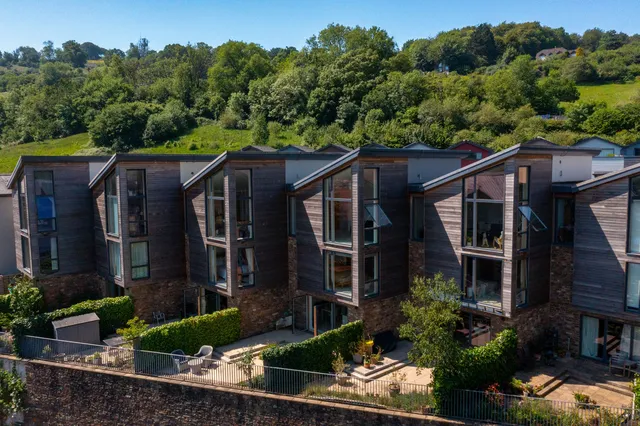 25 Baltic Way, Totnes TQ9 5WY