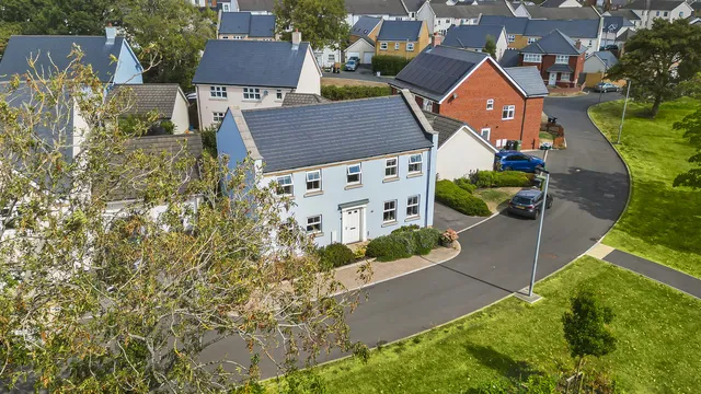23 Great Pease Pk, Bristol BS34 5ST