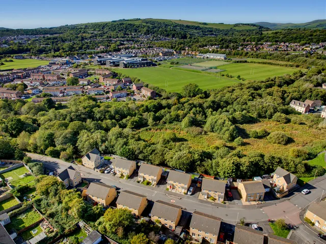 34 Clos Tyn Y Coed, Bridgend CF32 9PQ