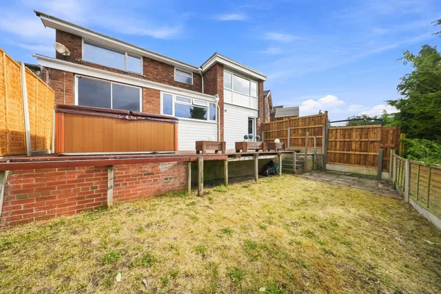 52 Bean Leach Drive, Stockport SK2 5HZ