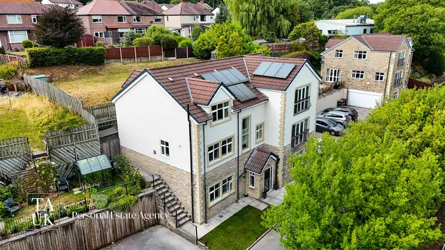 5 The Sidings, High Peak SK23 7HE