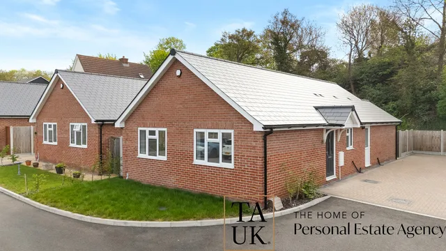 70 Cats Lane, Sudbury CO10 2SQ