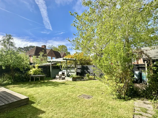 131a Honey End Lane, Reading RG30 4EG