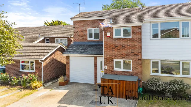 23 Packe Close, Colchester CO5 9LP