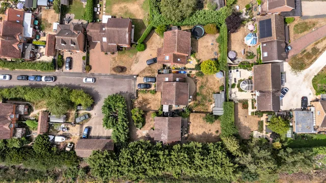 4 Deacon Field, South Stoke RG8 0JQ