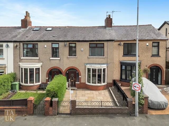 409 Manchester Road, Accrington BB5 2QF