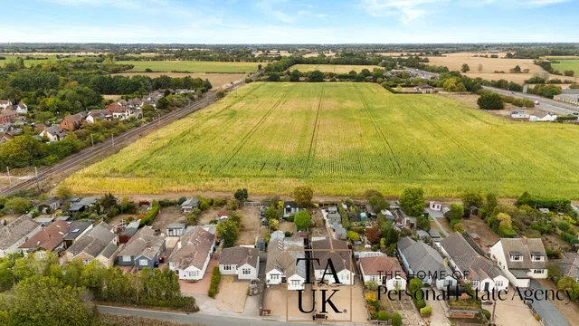 7 New Lane, Colchester CO5 9EJ