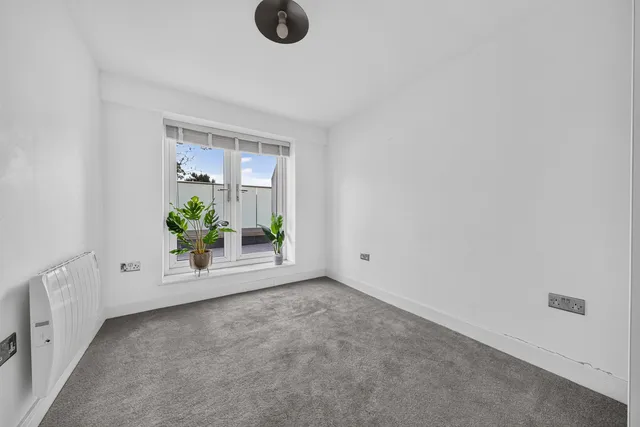 Flat 6, Sovereign House Queensway, Poynton SK12 1JG