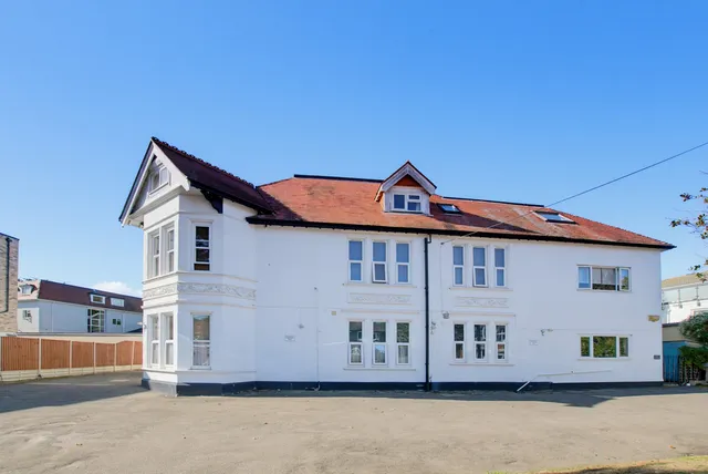 3 Wollstonecraft Road, Bournemouth BH5 1JQ