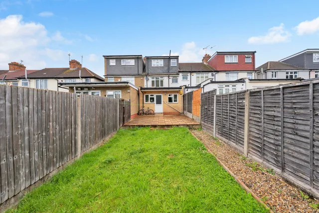 37 Toorack Road, Harrow HA3 5HR