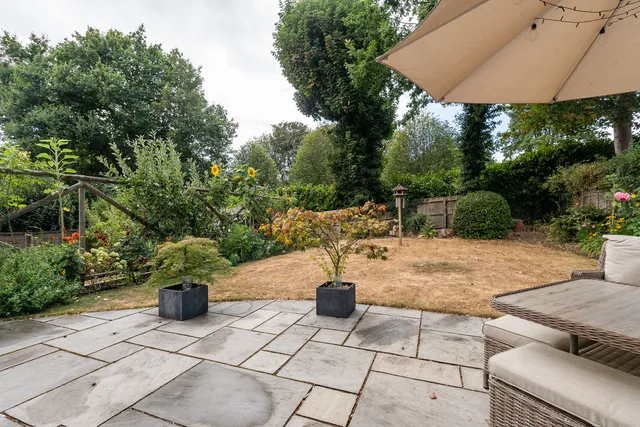 17 Shepherd's Rise, Andover SP11 0HD