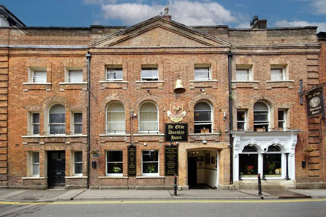 Ye Olde Hotel, 13 Ye Olde Bell, Dursley GL11 4HL