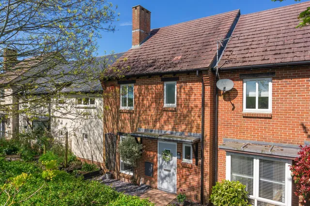 82 Dorchester Road, Wool BH20 6EL