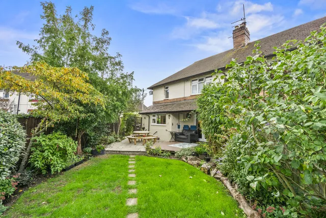 8 Berwick Avenue, Shrewsbury SY1 2NT