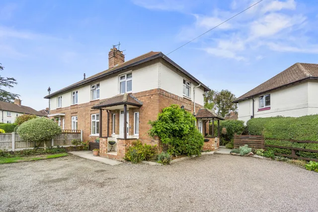 8 Berwick Avenue, Shrewsbury SY1 2NT