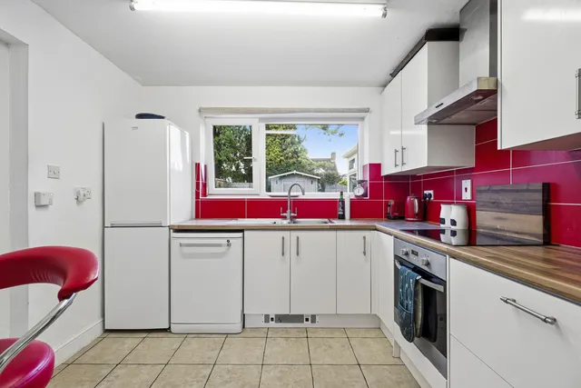 27 Cope Park, Bristol BS32 4EZ