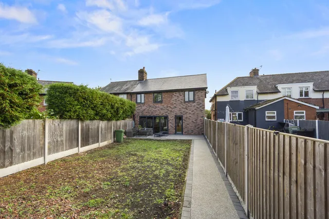 203 New Park Road, Shrewsbury SY1 2SH