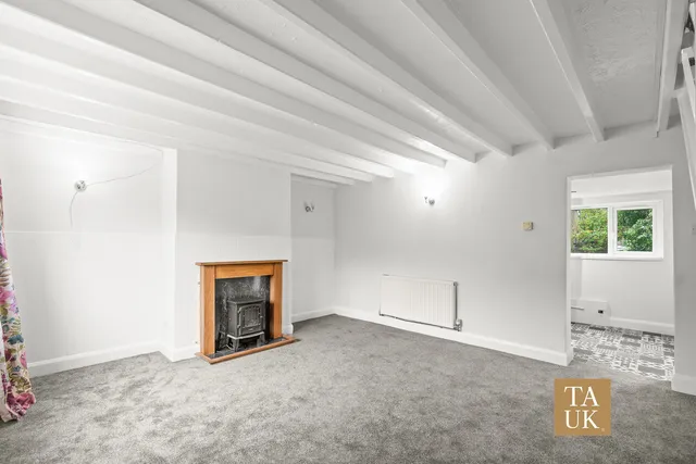 67 Trench Road, Telford TF2 6PF
