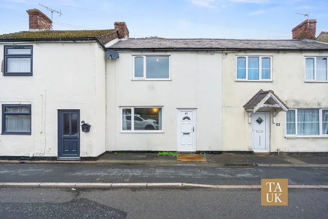 67 Trench Road, Telford TF2 6PF