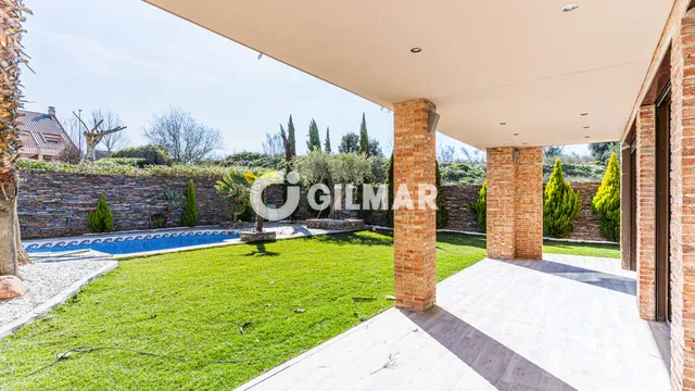 Villa in VILLANUEVA DEL PARDILLO, Madrid