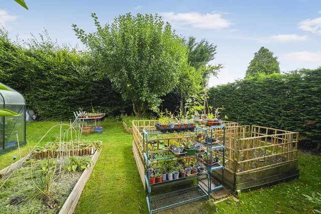 58 London Road North, Poynton SK12 1BY