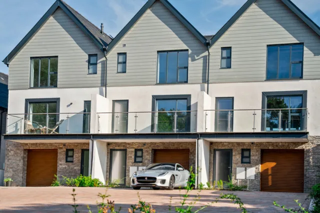 5 Clos Ty Mawr, Conwy LL28 5NA