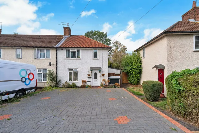 111 Littlefield Road, Edgware HA8 0TE
