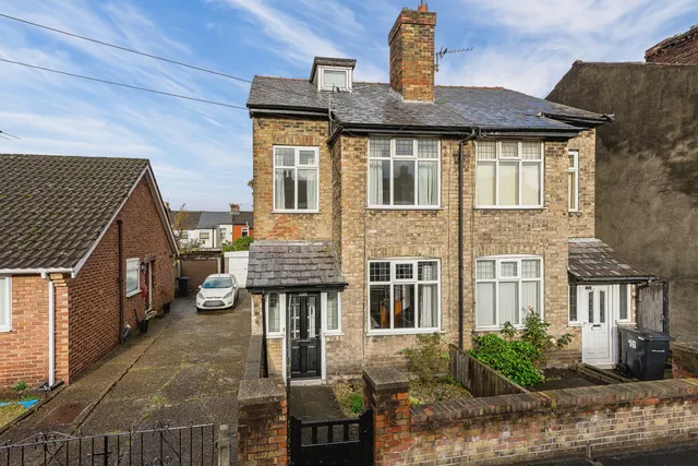 18 St. Lukes Road, Liverpool L23 5SZ