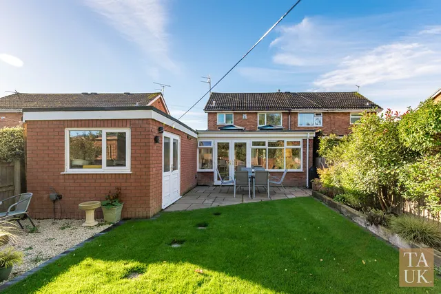 3 Belmont Close, Burscough L40 7TR