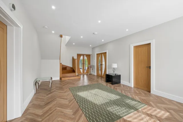 Derby Farm Phipps Lane, Warrington WA5 4EX