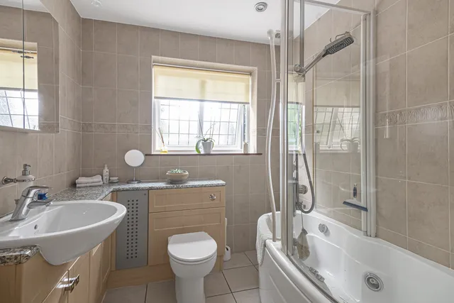 Wayside Stapleford Road, Romford RM4 1EJ