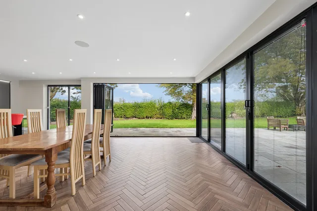 Derby Farm Phipps Lane, Warrington WA5 4EX
