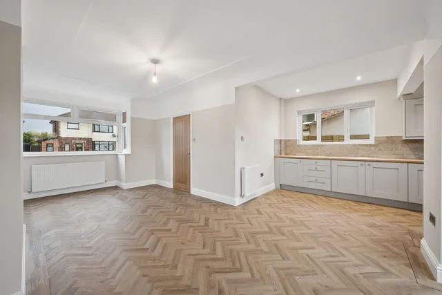26 North Manor Way, Liverpool L25 9NW