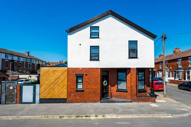 1 Sandheys Avenue, Liverpool L22 7RP