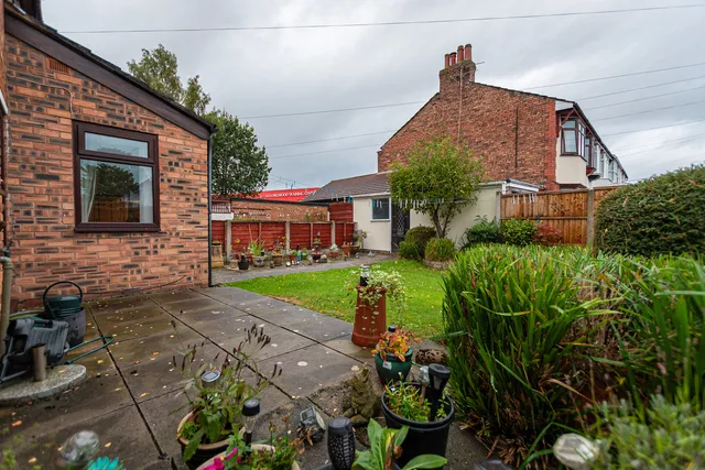 137 Deysbrook Lane, West Derby L12 4YE