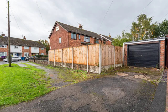 137 Deysbrook Lane, West Derby L12 4YE